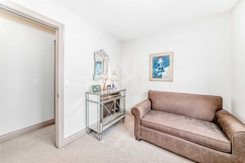 252 18 Avenue Nw, Calgary, AB - Indoor