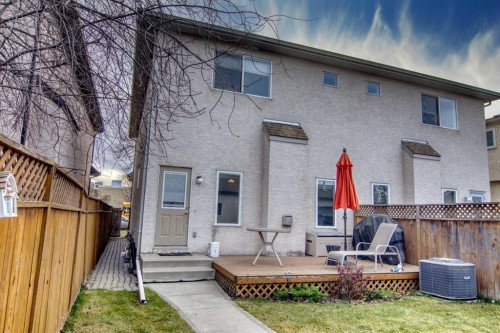 252 18 Avenue Nw, Calgary, AB - Outdoor With Deck Patio Veranda