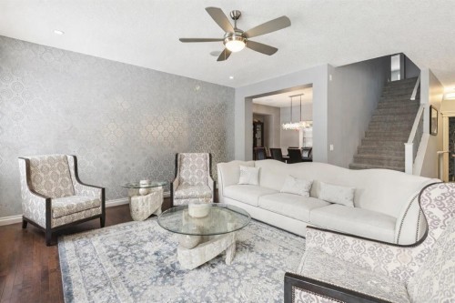 135 Auburn Sound Manor Se, Calgary, AB - Indoor Photo Showing Living Room