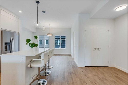 302-6 Merganser Drive, Chestermere, AB - Indoor