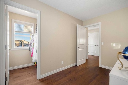 48 Evanswood Circle Nw, Calgary, AB - Indoor