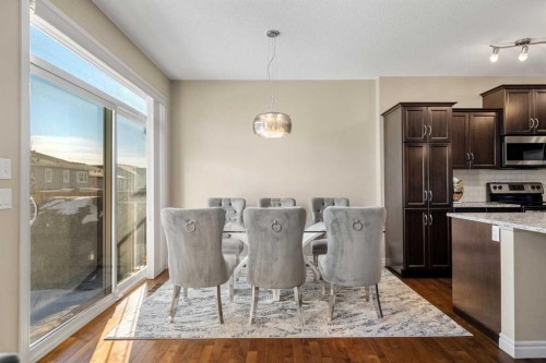 48 Evanswood Circle Nw, Calgary, AB - Indoor Photo Showing Kitchen