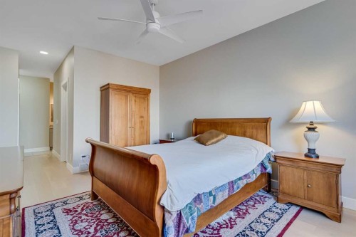 84 Shannon Estates Terrace Sw, Calgary, AB - Indoor Photo Showing Bedroom