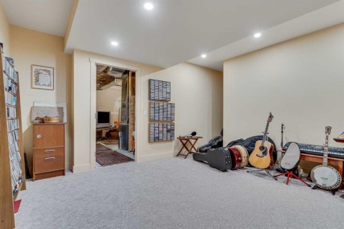 84 Shannon Estates Terrace Sw, Calgary, AB - Indoor