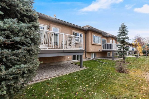 84 Shannon Estates Terrace Sw, Calgary, AB - Outdoor With Deck Patio Veranda