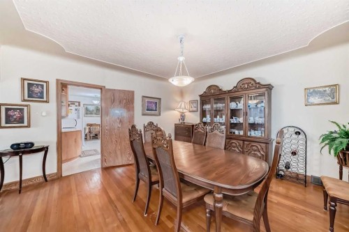 3205 4 Street Sw, Calgary, AB - Indoor Photo Showing Dining Room
