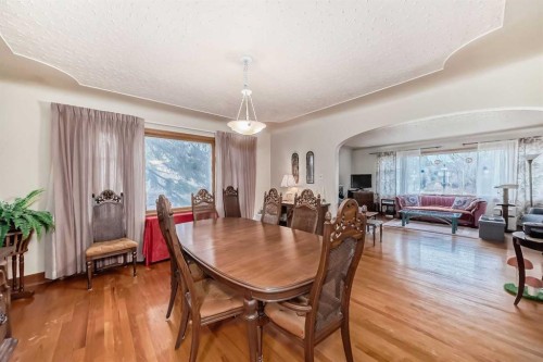 3205 4 Street Sw, Calgary, AB - Indoor Photo Showing Dining Room