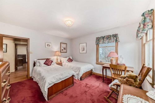 3205 4 Street Sw, Calgary, AB - Indoor Photo Showing Bedroom