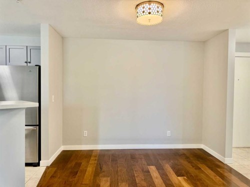 1212-2518 Fish Creek Boulevard Sw, Calgary, AB - Indoor Photo Showing Other Room