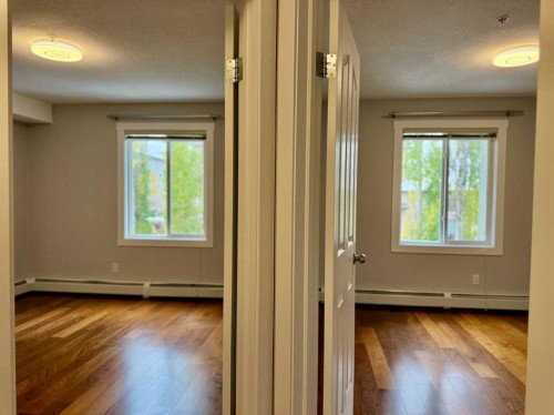 1212-2518 Fish Creek Boulevard Sw, Calgary, AB - Indoor Photo Showing Other Room