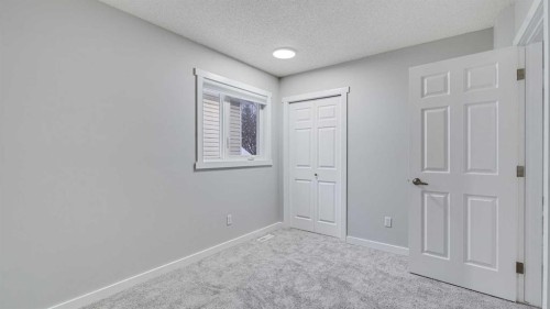 3667 Sierra Morena Road Sw, Calgary, AB - Indoor Photo Showing Other Room
