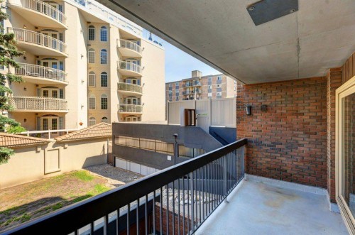 211-1335 12 Avenue Sw, Calgary, AB - Outdoor With Balcony With Exterior