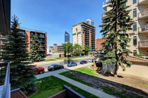 211-1335 12 Avenue Sw, Calgary, AB - Outdoor With Balcony
