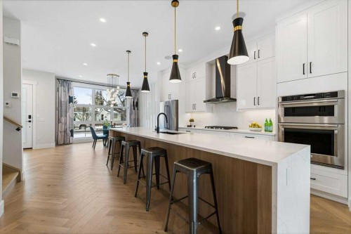 1919 21 Avenue Nw, Calgary, AB - Indoor Photo Showing Kitchen With Upgraded Kitchen