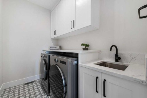 1919 21 Avenue Nw, Calgary, AB - Indoor Photo Showing Laundry Room