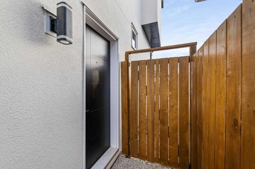 1919 21 Avenue Nw, Calgary, AB -  With Exterior