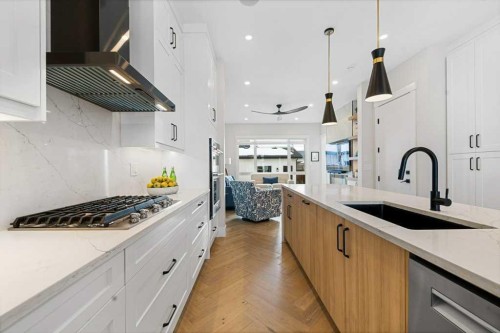 1919 21 Avenue Nw, Calgary, AB - Indoor Photo Showing Kitchen With Upgraded Kitchen