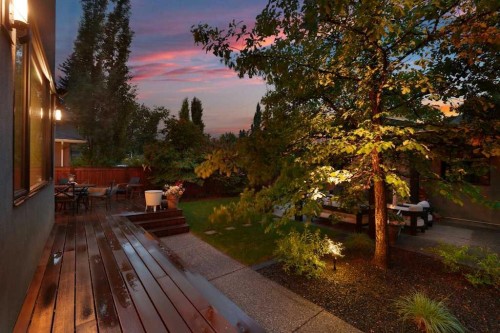 4115 15 Street Sw, Calgary, AB - Outdoor