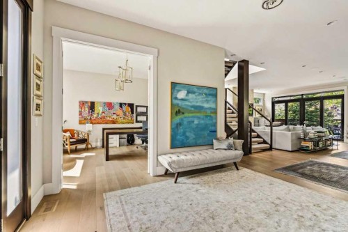 4115 15 Street Sw, Calgary, AB - Indoor