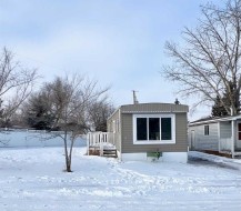 18-400 1 Street SE Linden, AB T0M 1J0