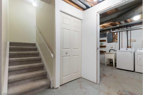 32-80 Galbraith Drive Sw, Calgary, AB - Indoor Photo Showing Laundry Room