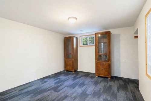 9 Ghost Road, Benchlands, AB - Indoor Photo Showing Other Room