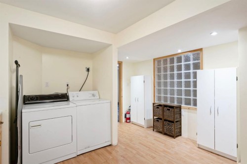 9 Ghost Road, Benchlands, AB - Indoor Photo Showing Laundry Room