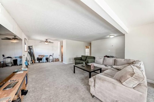 1502 49 Street Se, Calgary, AB - Indoor
