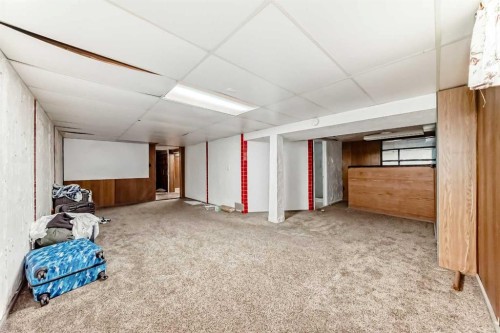 1502 49 Street Se, Calgary, AB - Indoor