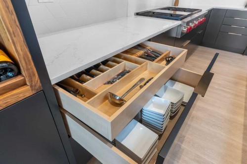 732 West Chestermere Drive, Chestermere, AB - Indoor