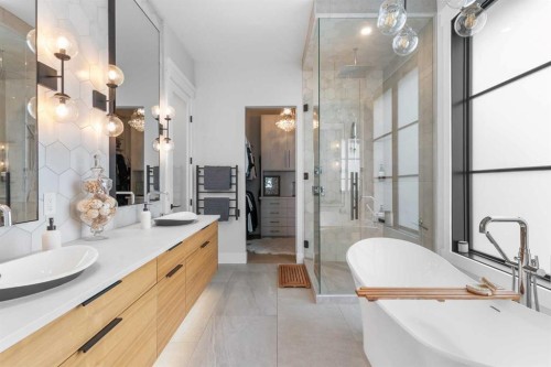 732 West Chestermere Drive, Chestermere, AB - Indoor Photo Showing Bathroom