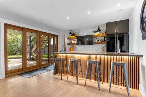 732 West Chestermere Drive, Chestermere, AB - Indoor Photo Showing Other Room