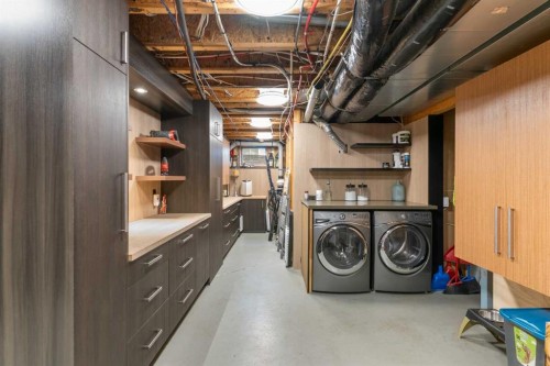 732 West Chestermere Drive, Chestermere, AB - Indoor Photo Showing Laundry Room