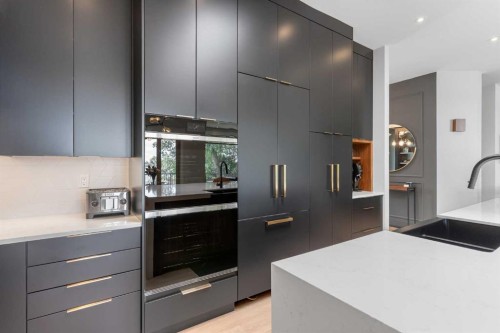 732 West Chestermere Drive, Chestermere, AB - Indoor Photo Showing Kitchen