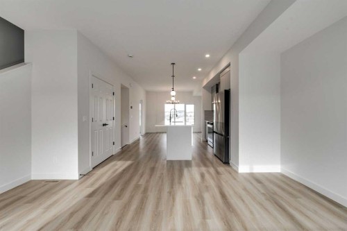 46 Belvedere Terrace Se, Calgary, AB - Indoor Photo Showing Other Room