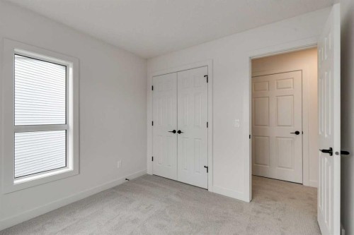 46 Belvedere Terrace Se, Calgary, AB - Indoor Photo Showing Other Room