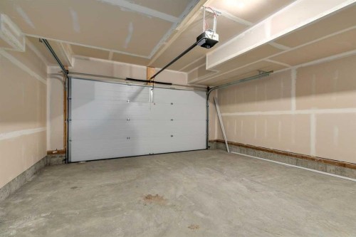 46 Belvedere Terrace Se, Calgary, AB - Indoor Photo Showing Garage