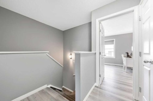 126 Everhollow Heights Sw, Calgary, AB - Indoor Photo Showing Other Room