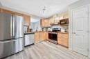 126 Everhollow Heights Sw, Calgary, AB  - Indoor Photo Showing Kitchen 
