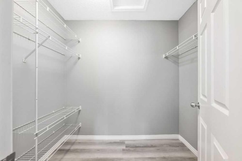 126 Everhollow Heights Sw, Calgary, AB - Indoor With Storage