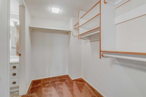 9-2225 Oakmoor Drive Sw, Calgary, AB - Indoor
