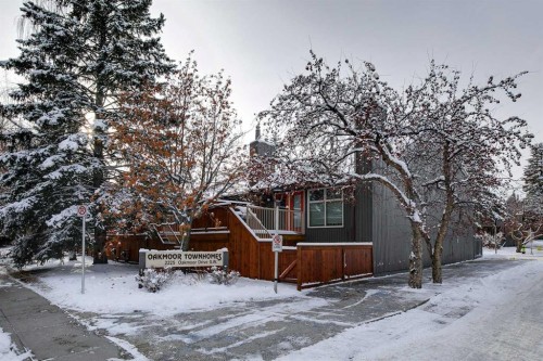 9-2225 Oakmoor Drive Sw, Calgary, AB - Outdoor