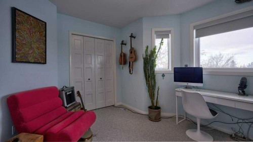 466 Douglas Park View Se, Calgary, AB - Indoor Photo Showing Office