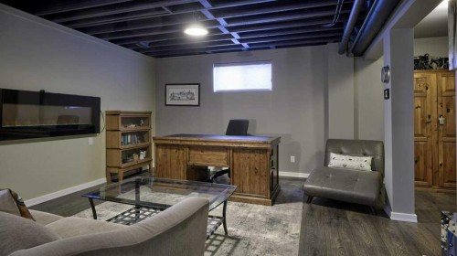 466 Douglas Park View Se, Calgary, AB - Indoor Photo Showing Other Room