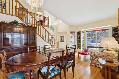 181 Woodford Drive Sw, Calgary, AB - Indoor Photo Showing Dining Room