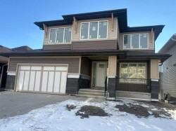 26 Heritage Close  Cochrane, AB T4C 3G8