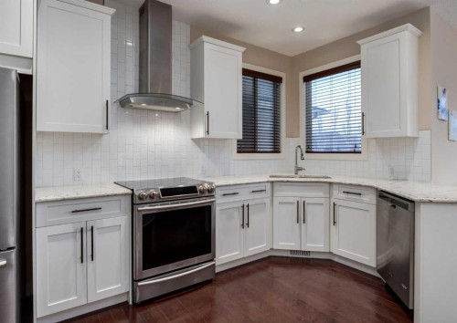 70 Nolancliff Crescent Nw, Calgary, AB - Indoor Photo Showing Kitchen With Upgraded Kitchen