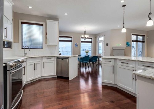 70 Nolancliff Crescent Nw, Calgary, AB - Indoor Photo Showing Kitchen With Upgraded Kitchen