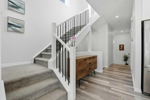 123 Howse Hill Ne, Calgary, AB - Indoor Photo Showing Other Room