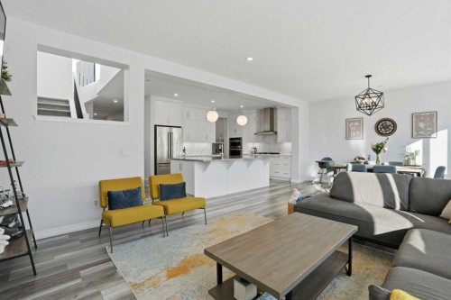 123 Howse Hill Ne, Calgary, AB - Indoor Photo Showing Living Room